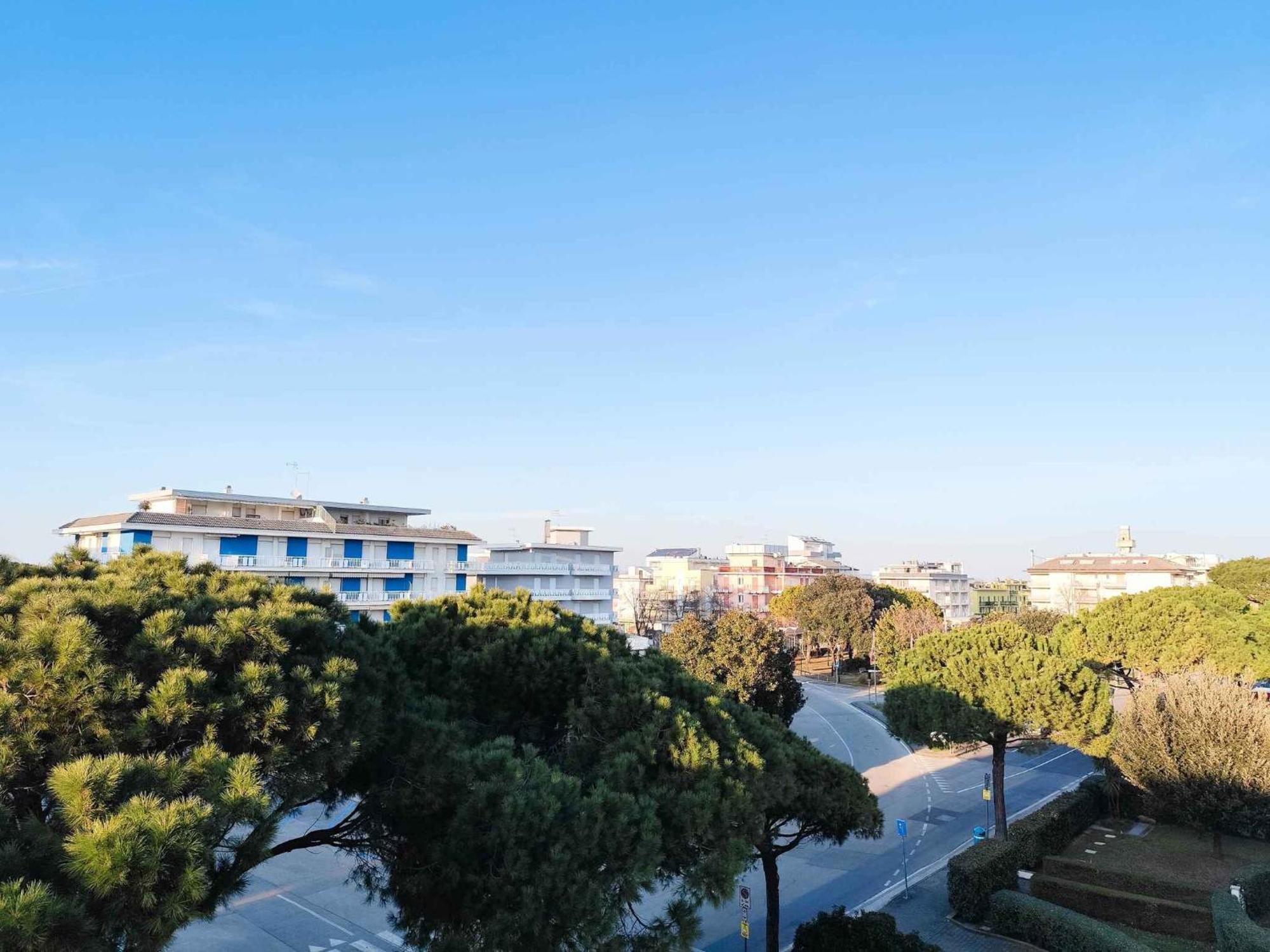 Appartamento In 25357 *